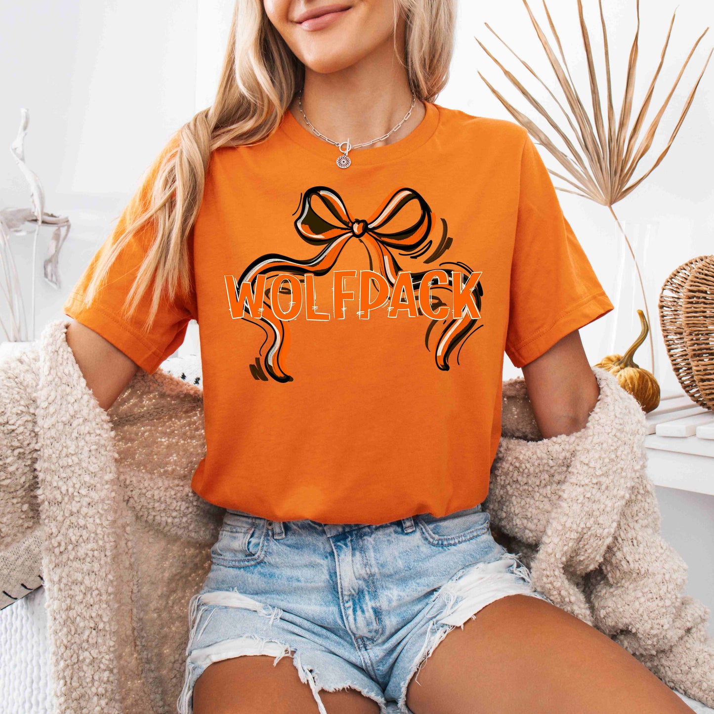 Wolfpack Bow T-shirt